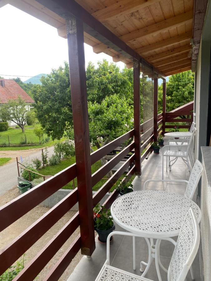 Apartman Laura Smoljanac Eksteriør bilde